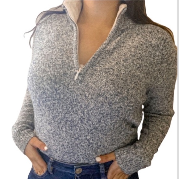 Woolroch Indigo Heather Light blue marled quarter zip Faux fur Collared Sweater - Picture 3 of 13